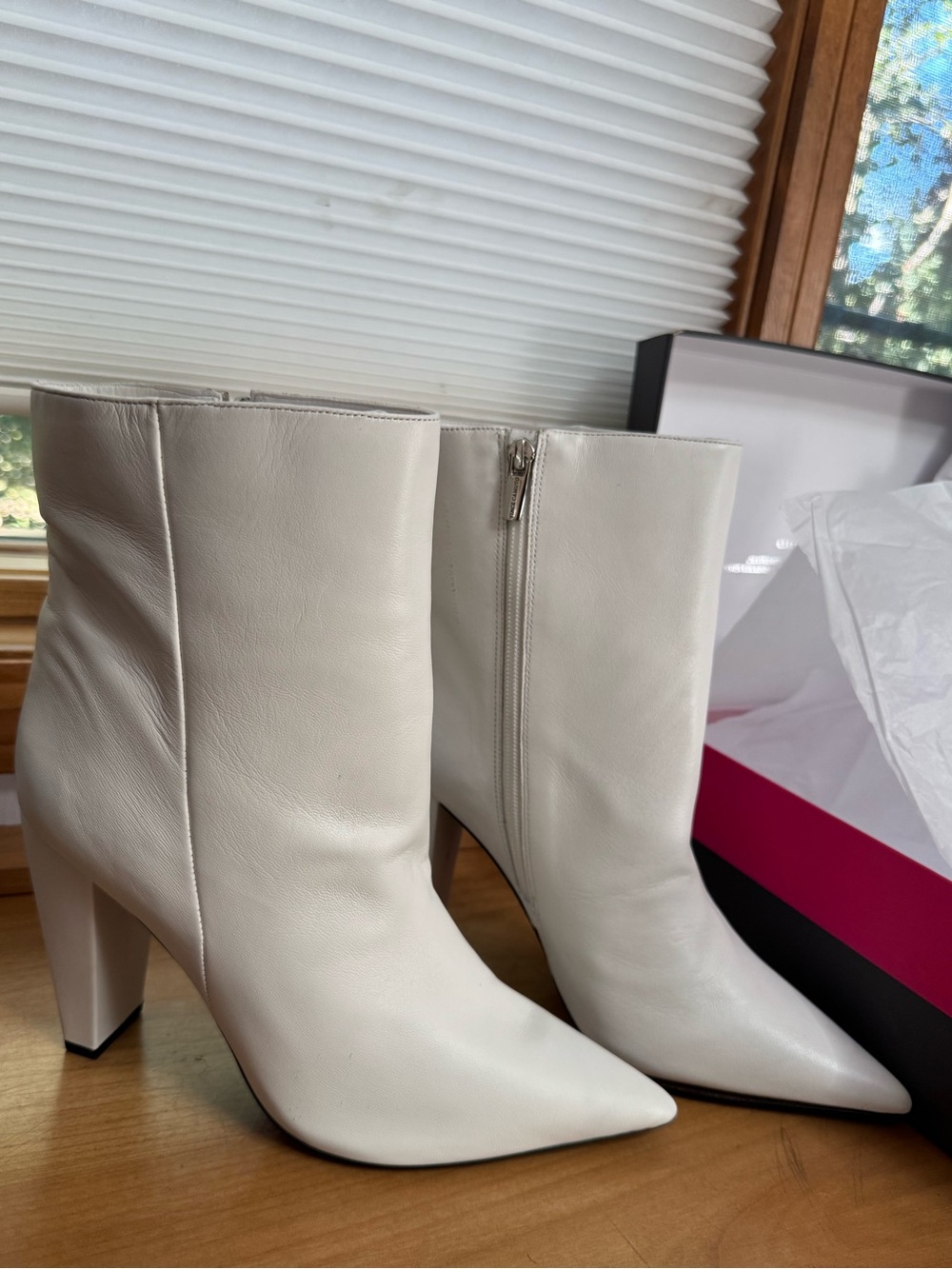 Women's White Pointed Toe Leather Ankle Boots